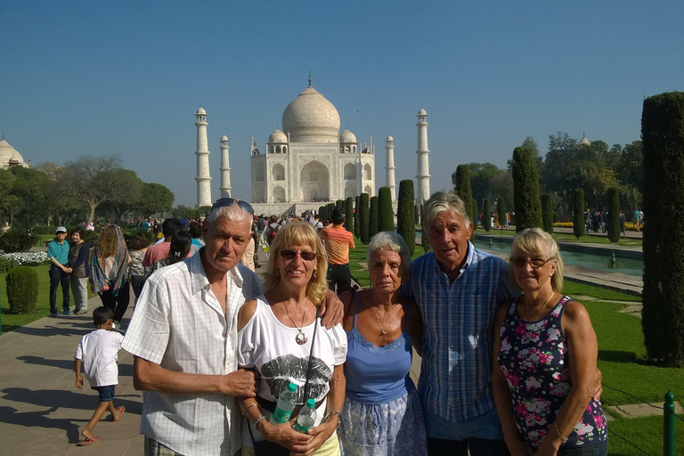 Vanuit Delhi: Agra op dezelfde dag met de snelste trein van IndiaTour vanuit Delhi: 1e klas treinbus, chauffeur &amp; gids