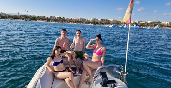 Salou: Private Zodiac Boat Trip Through the Coves of Salou