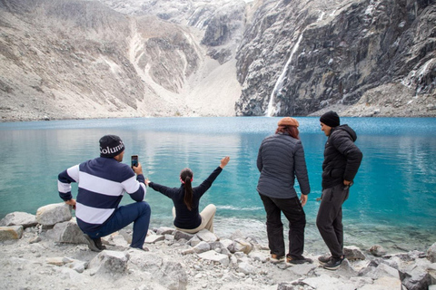 Huaraz:1-day excursion to Laguna 69 in the Cordillera Blanca