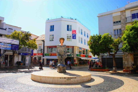 Algarve: Silves, Lagos und Kap St. VincentAbholung von Albufeira an der Bushaltestelle Acquamaris Hotel