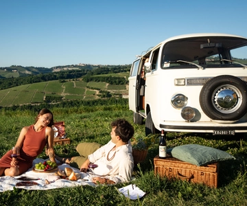 Langhe: Private Wine Tour, One day with a Sommelier