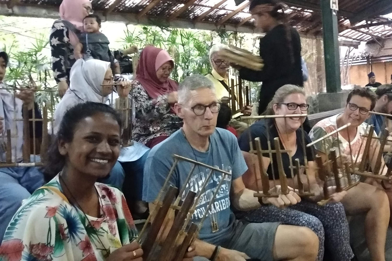 Bandung Traditional instrument Cultural Show Ticket