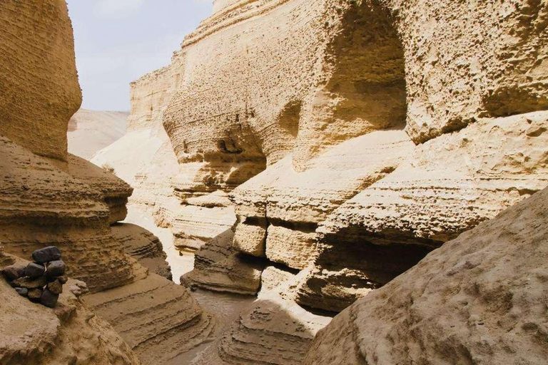 Van Ica | Sandboarden in de Ica woestijn bij zonsondergang