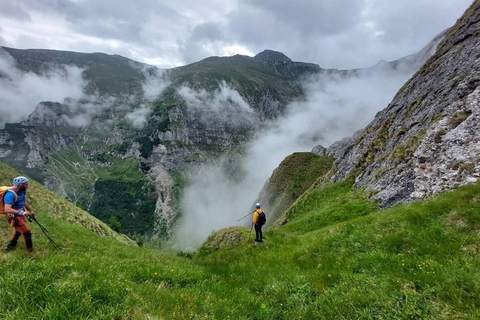 Romania: 3-Day Carpathian Mountains Hiking Tour