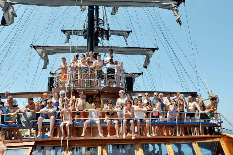 Alanya: Catamaran Cruise with Lunch, Drinks, & Transfer Catamaran Cruise with Lunch & Drinks (Meeting Point
