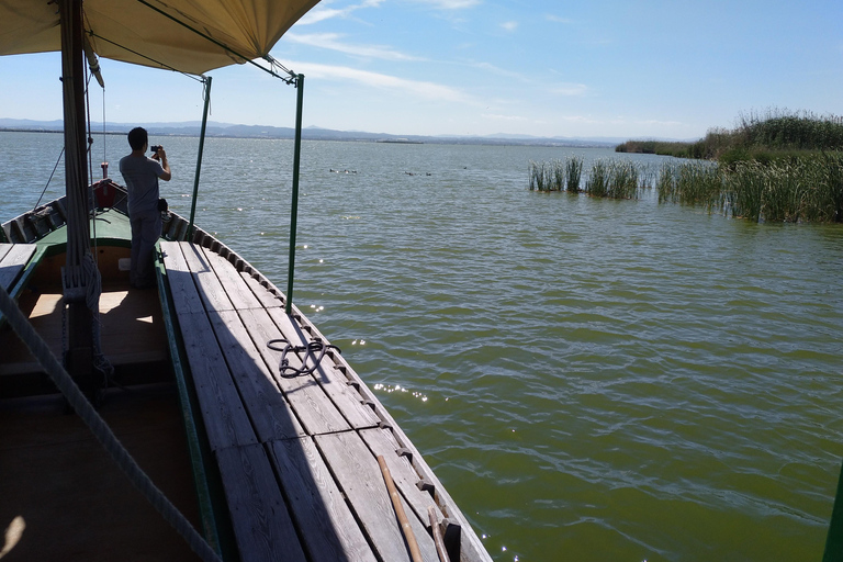 Walencja: wycieczka z przewodnikiem po jeziorze Albufera i zwiedzanie barracWalencja: rejs wycieczkowy po Albufera o zachodzie słońca z przewodnikiem i zwiedzanie barrac