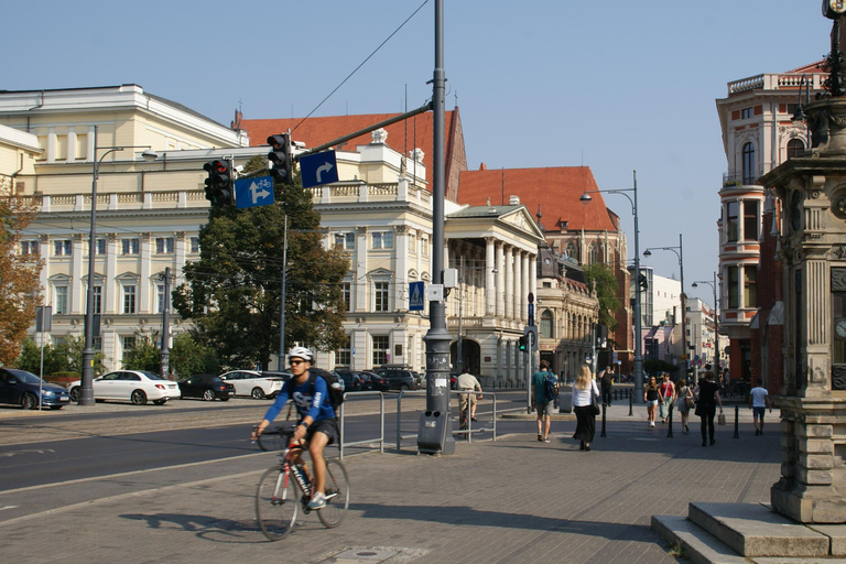 Wrocław differently – unknown alleys of the city (2 hours) Wrocław differently – unknown alleys of the city