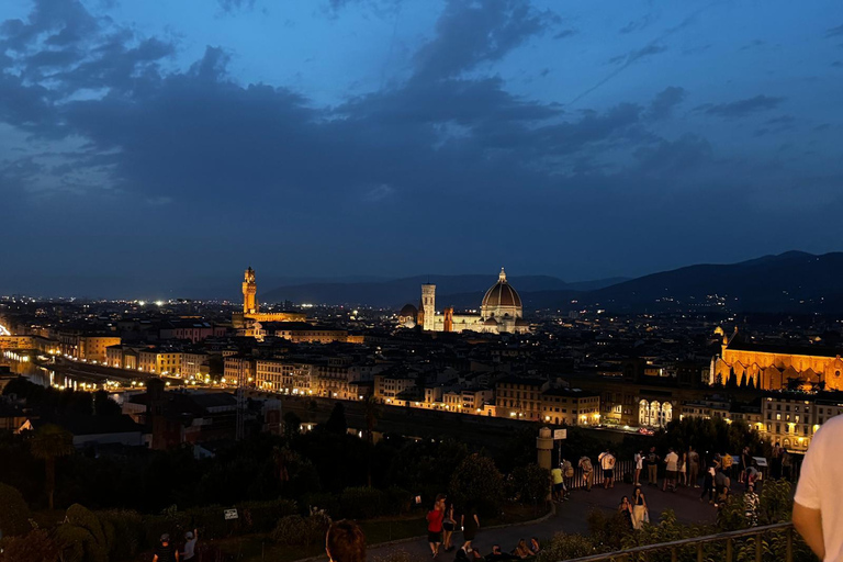 Discover Florence's Charm: Night Tour on Electric Golf Car