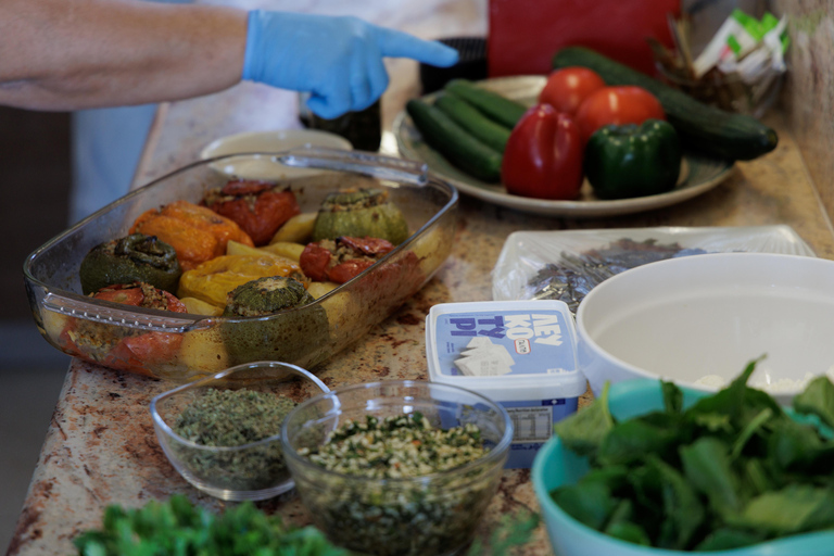 Santorini: Caldera Villa Cooking Experience with Local Wine