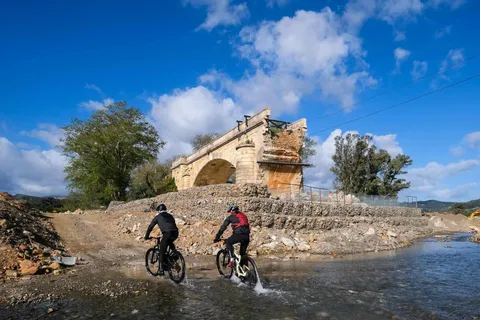 Chania: Electric Mountain Bike Tour
