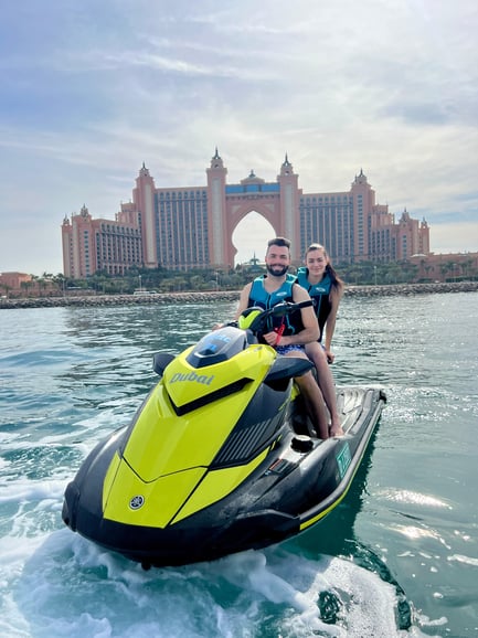 Palm Jumeirah: tour guiado en moto de agua de 1,5 horas