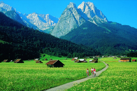 Munich: Zugspitze, Eibsee & Neuschwanstein. Private Tour