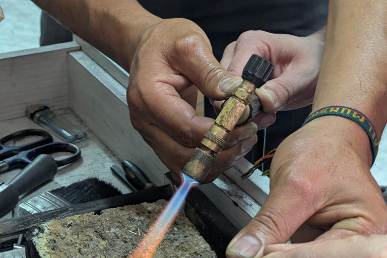 波哥大：制作属于你的祖母绿戒指波哥大：制作属于你自己的翡翠戒指