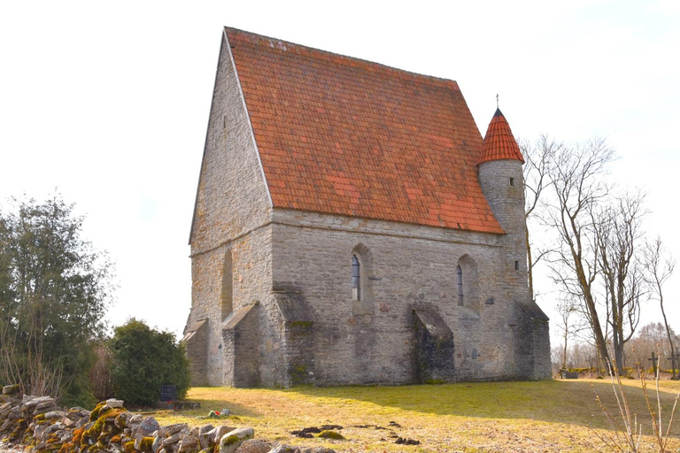 Descubre Estonia - ruta en coche de Tallin a la Cascada de Jägala