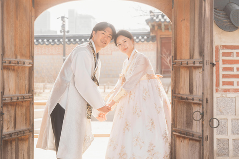 Palazzo Gyeongbokgung della Corea del Sud: Fotografia professionale di HanbokPalazzo Gyeongbokgung della Corea del Sud: Fotografia Hanbok di Professioanl