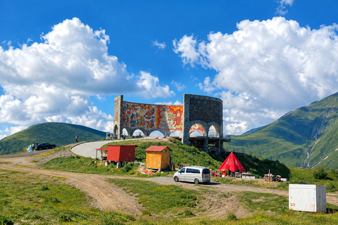 From Tbilisi: Kazbegi Day Trip with Gergeti Trinity Church