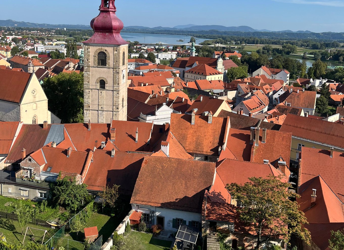 Ptuj: Morgenkaffe og gåtur i den gamle bydel ♥️