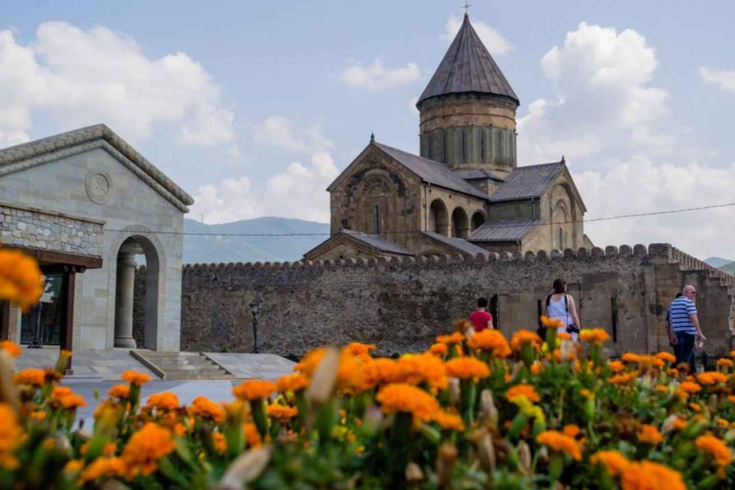From Tbilisi: Jvari Monastery, Uplistsikhe & Mtskheta Tour