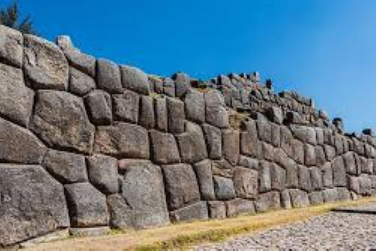 Private Transfer to Sacsayhuaman: A Magical Journey in 1 H