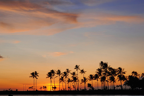 Waikiki: Friday Night Fireworks Catamaran Sail
