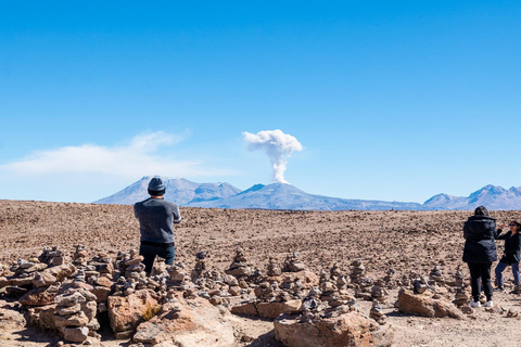 Arequipa: Excursão clássica de 2 dias ao Cânion do ColcaClássico de 2 dias no Colca Canyon com traslado para Puno