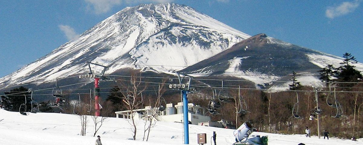 From Tokyo: Fuji Mountain Skiing And Hot Spring Day Trip | GetYourGuide