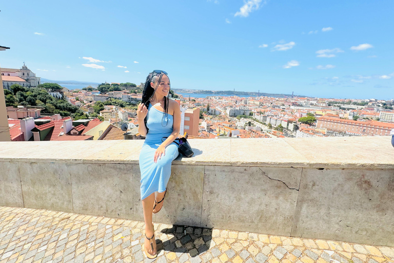 Lisbona: tour storico della città vecchia in Tuk Tuk.Giro guidato in tuk tuk di un'ora