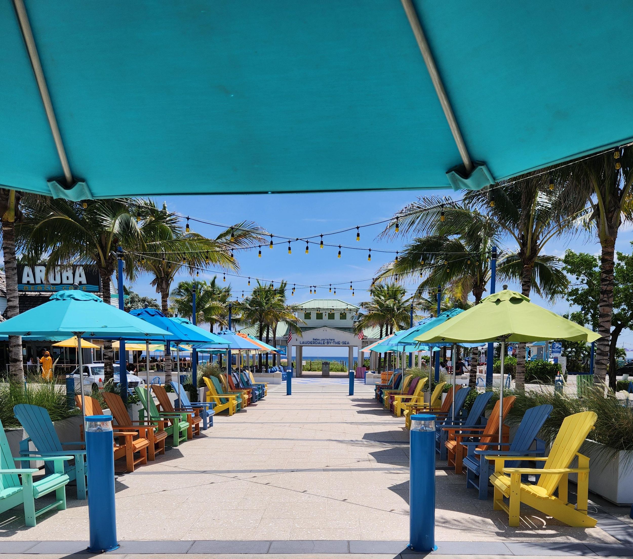 Lauderdale by The Sea: All-Inclusive-Strandliege/Cabana-Vermietung