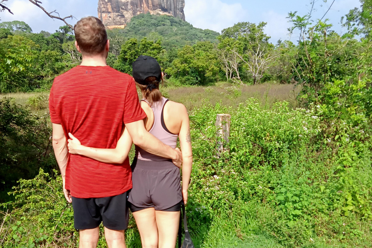 From Kandy: Sigiriya Rock Fortress & Dambulla Day Trip