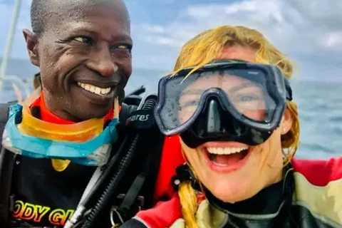 WATAMU: esperienza di snorkeling, osservazione dei delfini e yoga