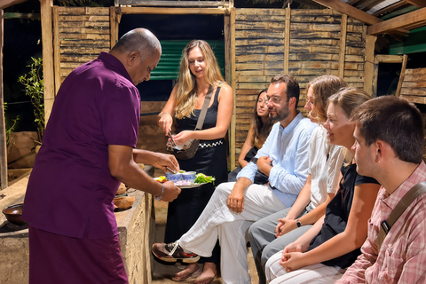 Kandy: Cooking Class at Organic Spice Garden With Pick-up Kandy: Spice Garden & Sri Lankan Cooking Class + Transfers