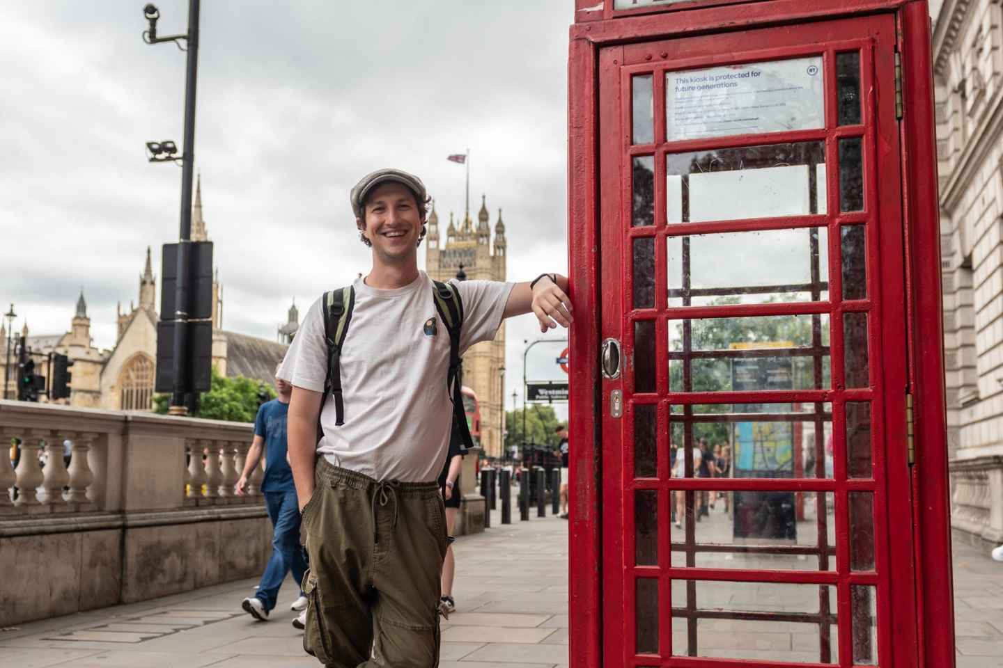 London: Palaces and Parliament Walking Tour