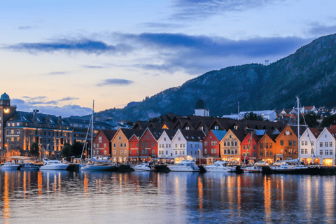 Guided UNESCO walking tour in Bergen