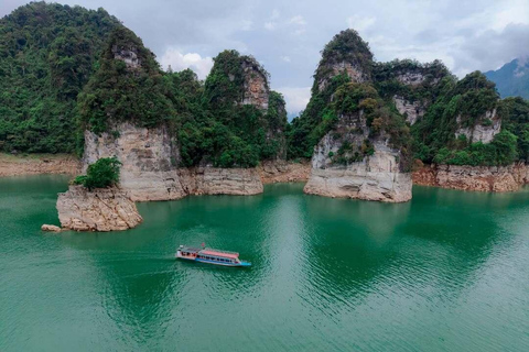 Ha Giang Loop - Na Hang Lake Boat trip 4 Days Motorbike tour Easy Rider