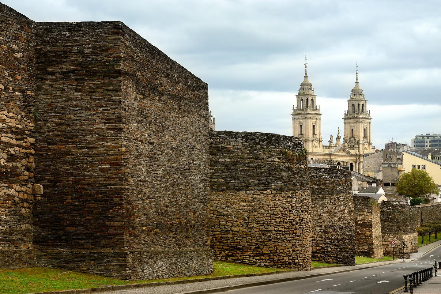 LUGO: FÜHRUNG DURCH LUGO, EINKL. EINTRITT IN DIE KATHEDRALE UND DAS DOMUS