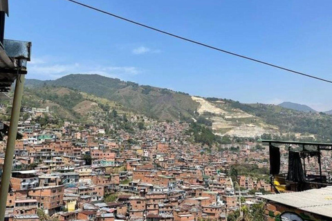 Graffiti Tour Medellin: Historia och konst i Comuna 13