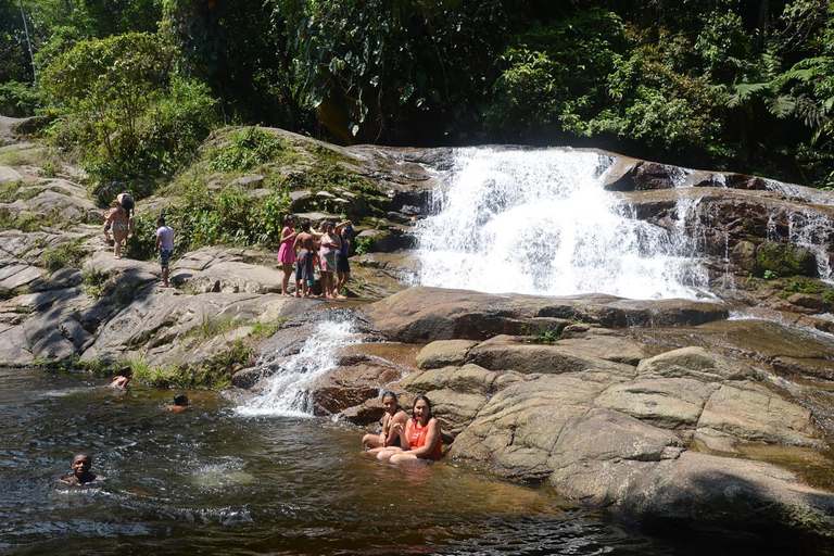 Aventure en Jeep à Paraty : sentier écologique, distillerie et baignade dans la rivièreAventure en Jeep à Paraty : parcours écologique, distillerie et baignade dans la rivièr