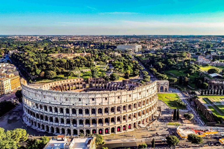Coliseo: tour subterráneo y antigua RomaTour subterráneo del Coliseo y la antigua Roma