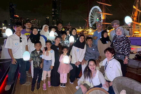 Luxury White Cruise &Premium View &Complimentary Beer & Win White Orchid Dinner on Chao Phraya with Complimentary Beer