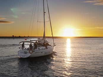Porto: Charming Sailboat Cruise with Port Wine,Sunset Option