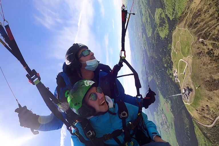 Puy de Dôme: paragliding initiation