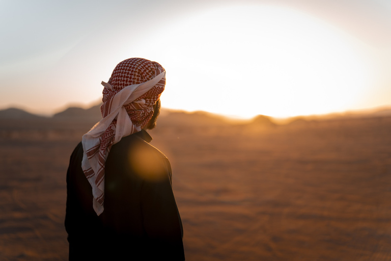 Experiencia en el desierto de Wadi Rum con todo incluido