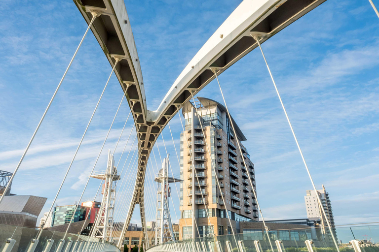 Manchester: 2-hour Best Intro Walking Tour with a Local 2 Hours - Private Tour