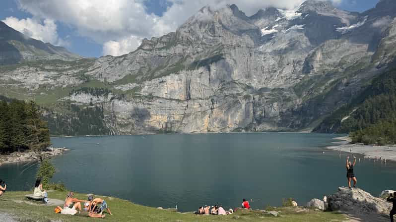From Zurich: Private Day Trip Hike to Turquoise Oeschinensee