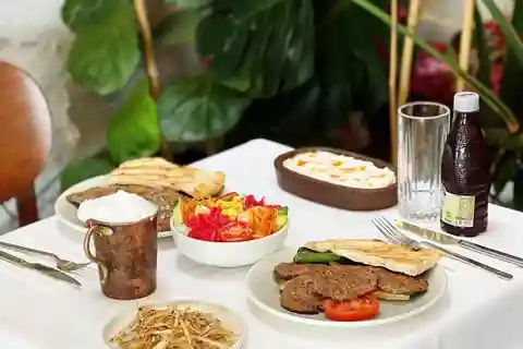 Istanbul: Upplevelse av middag under ramadan