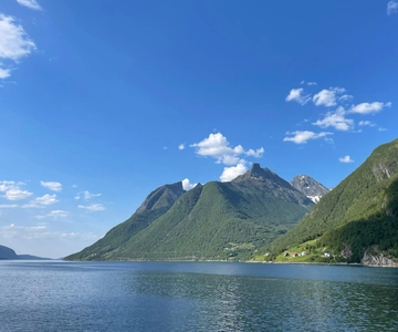 Hjørundfjord fjordcruise Ålesund-Øye enkele reis