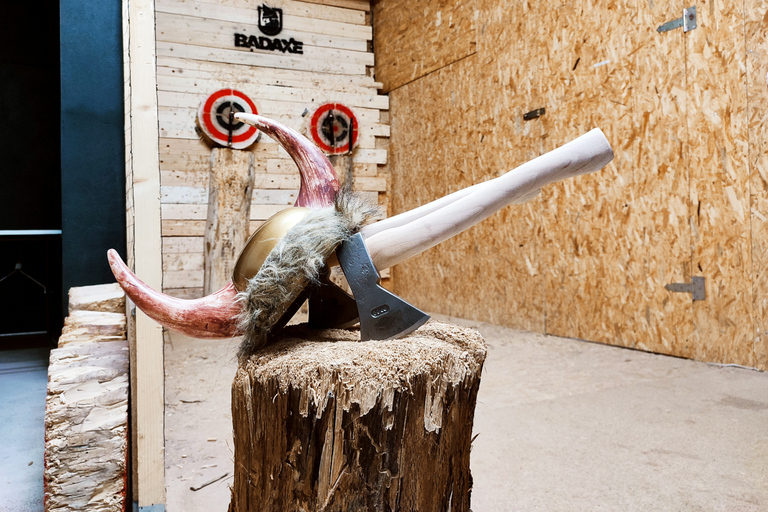 Krakow: Axe Throwing Fun