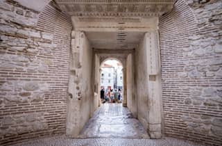 Split: tour por las localizaciones de “Juego de Tronos” con la bodega del palacio de Diocleciano