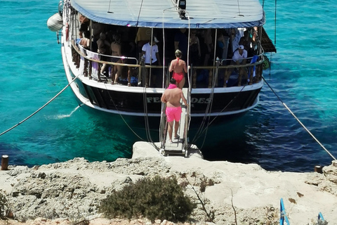 Bugibba: Fernandes Cruise to Blue Lagoon in Comino (VTT)