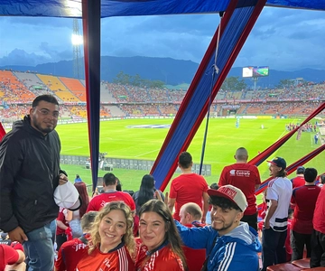 Medellín: Tour de Futebol com Guia e Ingressos para o Jogo